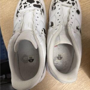 Nike White and Black Sneakers